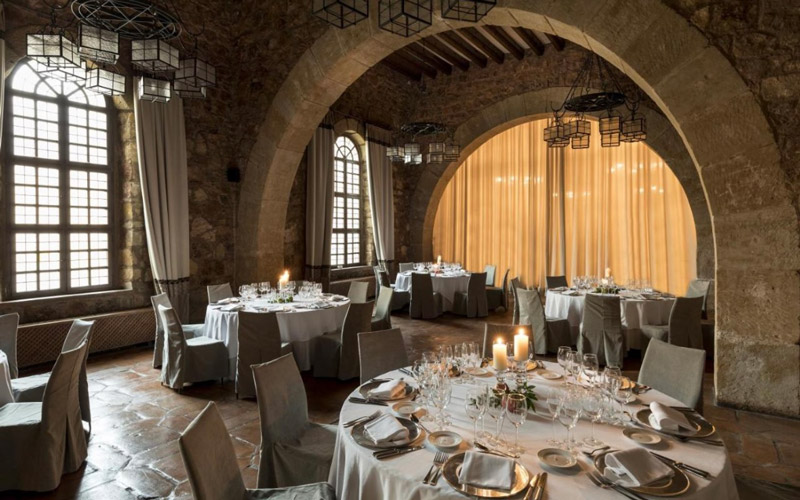 best restaurants roe deer hunt